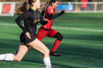 Bild 397 - wBJ VfL Pinneberg2 - Eimsbuttler TV 3 : Ergebnis: 5:0